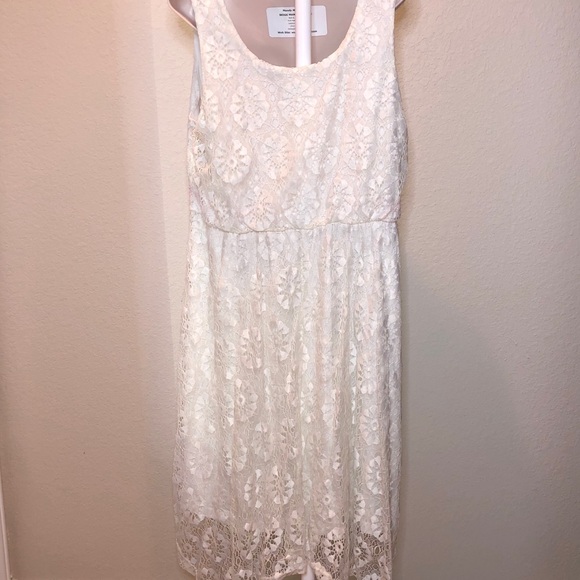 CATO - Sleeveless, Cream-Colored, Lacy Dress - Picture 5 of 8